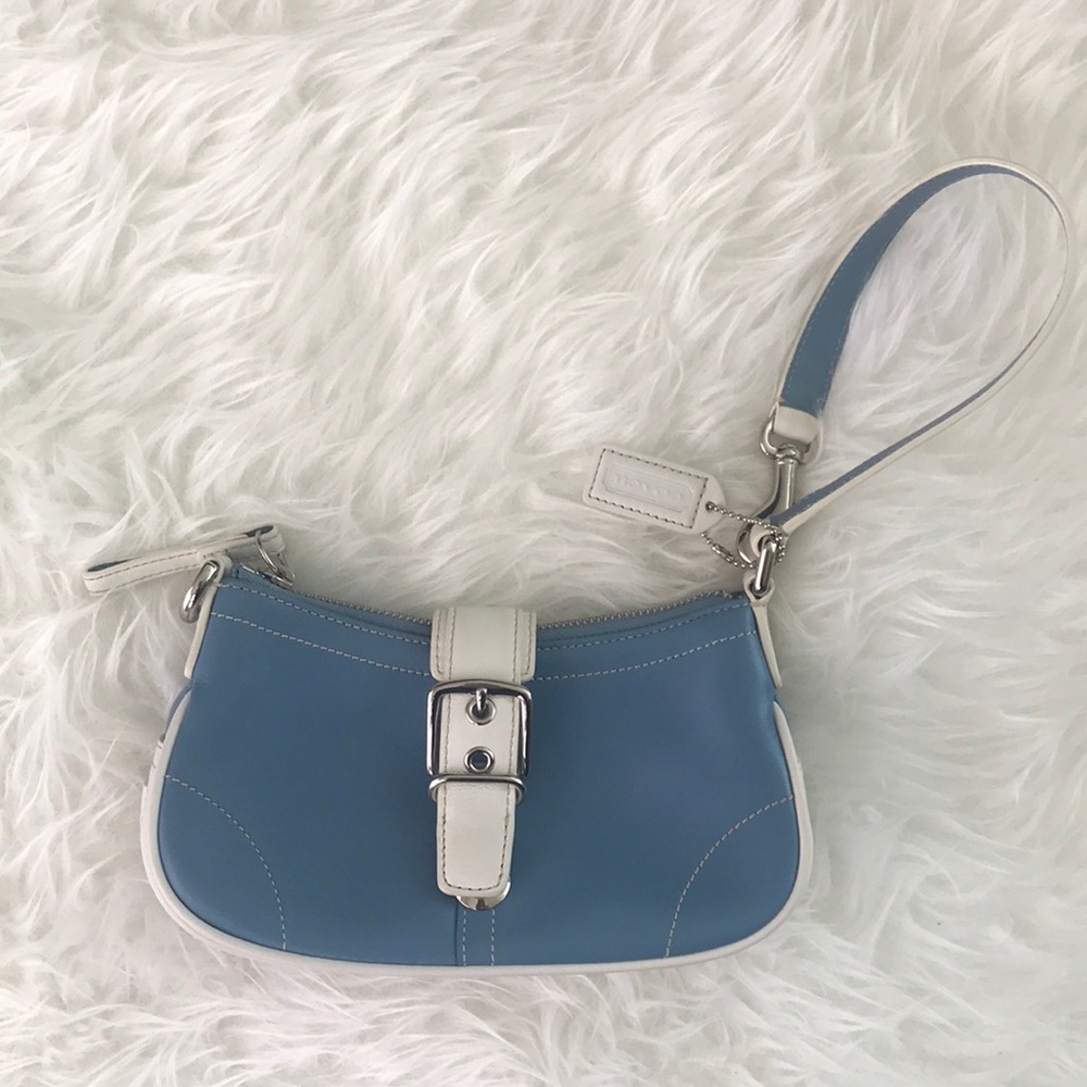 COACH Wristlet Bag (NEVER USED)